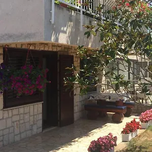 Dunja Appartamento Novi Vinodolski